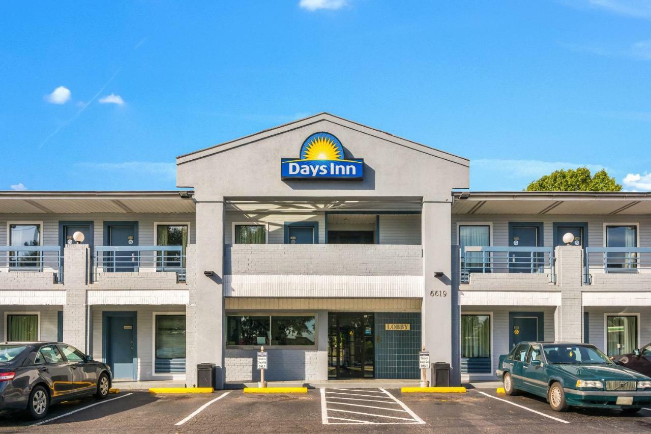 Days Inn By Wyndham Raleigh Glenwood-Crabtree Exterior foto